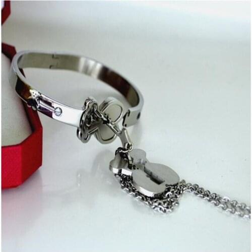 Womne Key Heart Necklace/Bracelet Stainless Steel Jewelry Sets