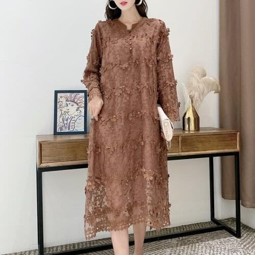 High-End Embroidered Plus-Size Womens Long Dresses Autumn New Long Sleeve Mock Neck Embroidery Loose Fashion Elegant Dress