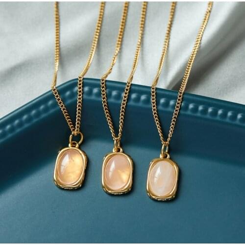 Square Curved Oval Hibiscus Stone Roman Metal Necklace Clavicle Chain Female Titanium Steel 18K Gold Plated Color Preservation