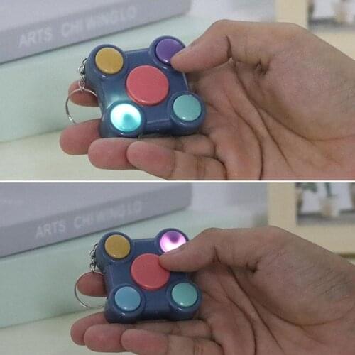 1pcs Childrens Educational Creative Interactive Game Memory Training Toy Cube Gadget Keychain Educational Breakthrough Game