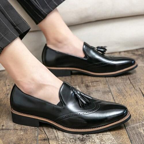 GOGAGI Men's Patent Leather Shoes