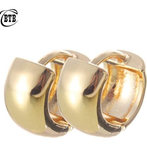 1 Pair of Fashionable High-end Gold Round Ladies Earrings Hot Selling Jewelry Holiday Gift Party Wedding Earrings Wholesale
