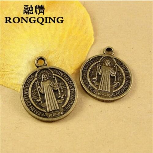 RONGQING 20MM 50pcs/lot religion Jesus Pendants Necklaces Handmade Fashion Jewelry Charms DIY