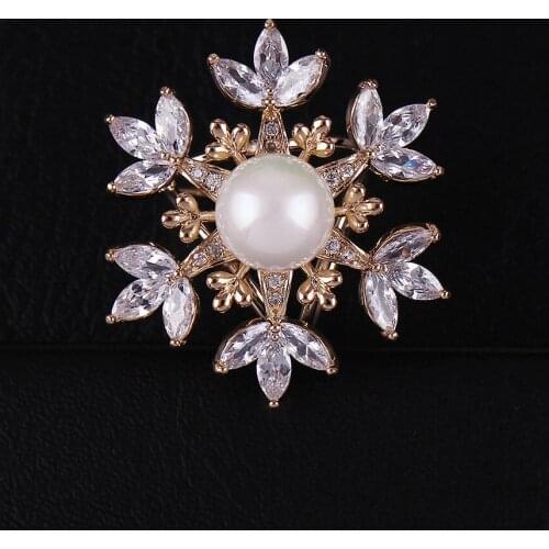 Fashion Crystal Snowflake Three-Ring Silk Scarf Buckle Silk Scarf Ring Micro-Inlaid Gem High-End Pearl Scarf Shawl Buckle Lady