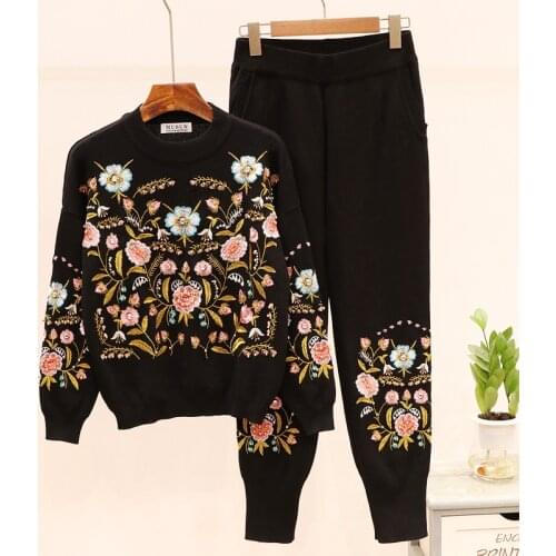 Black Knitted Tracksuit Women Outfits Beading Embroidery Flowers Sweater Pencil Pants 2 Piece Set Female Loose Casual Knit Suit