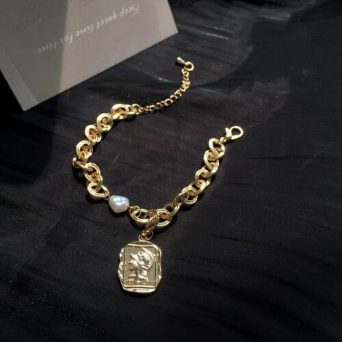 Pearl Chain Bracelet Bangles 2020 New Han Edition COINS as Natural Niche Tide Female Women Metal Hologram Bracelets Geometric