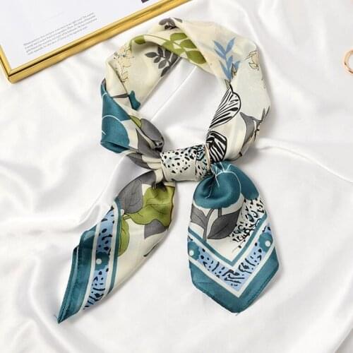 70cm New Blooming Lotus Classic Square Silk Neck Scarf Women Multifunction Flower Print Foulard Luxury Elegant Bandana Kerchief