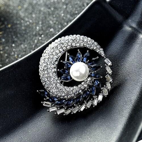 Flower Alloy Crystal Female Wear Brooches Gift Women Jewelry Accessories Rhinestone Clothing Brooch and Pins
