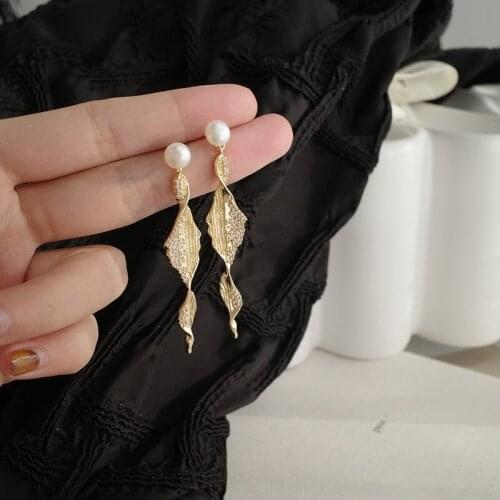 ZDMXJL 2021 New Arrive Trend Womens Earrings Fine Anomaly Long Eardrop Earrings For Women Brides Wedding Jewelry Drop-shipping