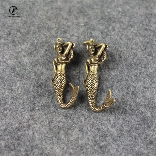 New Beautiful Mermaid Key Chains Creative Keychain Fashion Keyring Copper Key Ring Car Accessories Ornaments Miniatures Statue