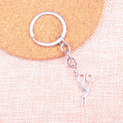 20pcs sewings scissors Keychain 28*15mm Pendants Car Key Chain Ring Holder Keyring Souvenir Jewelry Gift