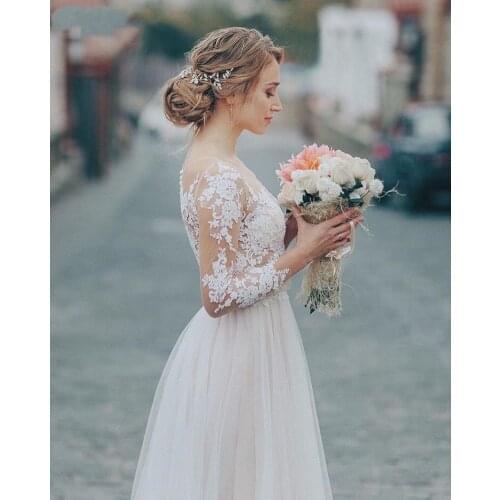 Simple Tulle Lace Applique Wedding Dresses 2020 Long Sleeve Scalloped Floor-Length A-Line Bridal Dress Unique Covered Button