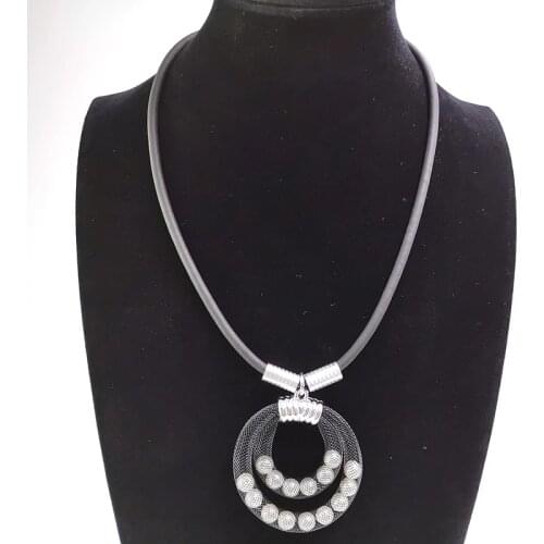 YD&YDBZ Mesh Pearl Circle Pendant Necklace For Women Luxurious Leather Rope Statement Necklaces Handcrafted Jewelry Accesories