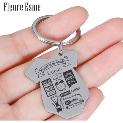 Personalized Baby Key Chain Gift New Born Baby Souvenir Jewelry Baby Siamese Shape First Mothers Fathers Day Gift