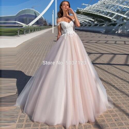 Beach Pink Wedding Dresses 2021 Off Shoulder Lace Appliques Tulle Bridal Wedding Gowns Sleeveless Corset Back Vestidos De Noiva