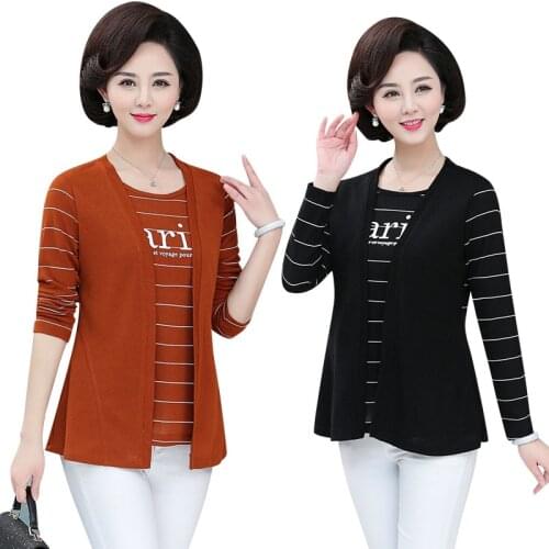Casual Slim Pullover Bottoming Shirt 2021 Autumn New Middle Age Women Long Sleeves Tshirt Plus Size O-neck Stripe Mothers Top