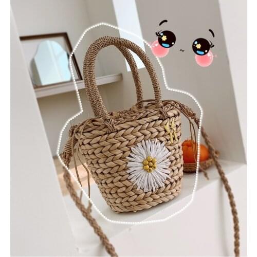 Straw Womens Shoulder Bag Casual Beach Women Hand-Woven Handbag Travel Purse Daisy Rattan Bag Party Drawstring Crossbody Bag