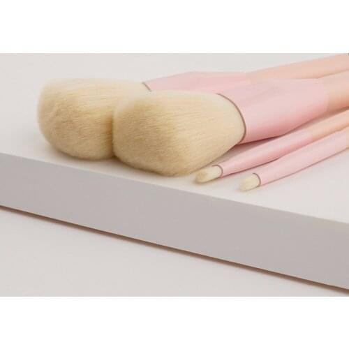 2017 ENNKE New 4pcs / Set Pink Eye Shadow Foundation Makeup Brush Set Powder Makeup Facial Cosmetics Beauty Make Up Brush Tools