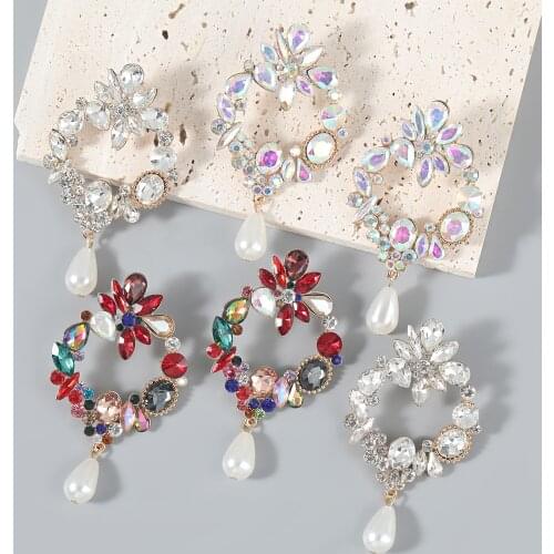 Fashion Metal Rhinestone Imitation Pearl Geometric Earrings Womens Popular Retro Dangle Earrings Campus Party Accessories