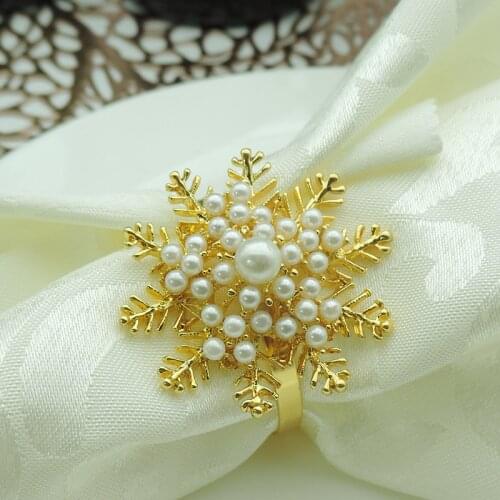 12pcs/lot Christmas hollow snowflake napkin ring metal napkin ring hotel holiday napkin buckle tableware decorations