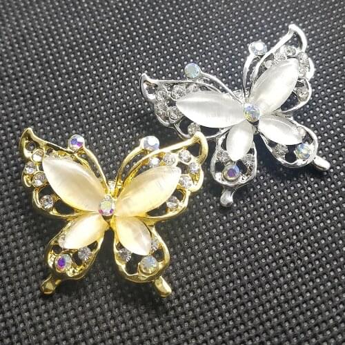New Fashion Delicate Butterfly Brooches Women Crystal Shawl Buckle Female Brooch and Pins Stainless Steel Jewelry Accessories