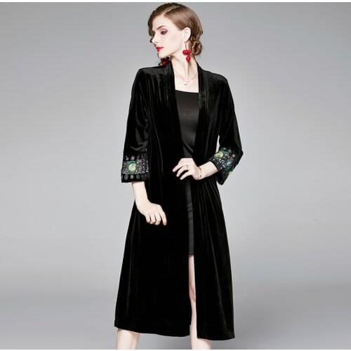 M-XXXL Plus Size Women Velvet Coat Winter Long Ladies Jackets Coat Black Casual Embroidered Vintage Coat Female Outerwear Jacket