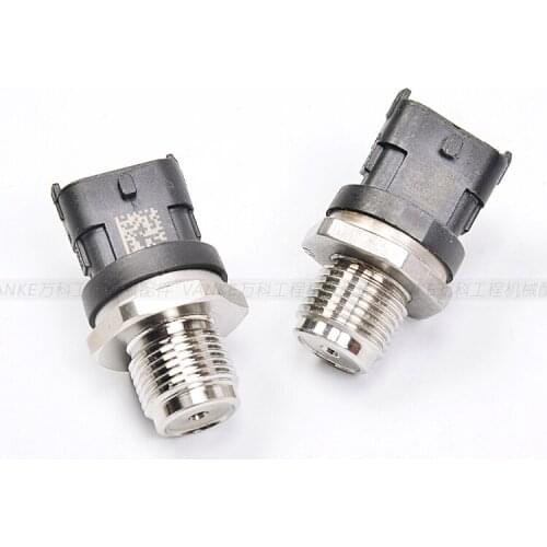 FREE SHIPPING high-voltage common rail pressure sensor FOR Komatsu PC200/220-8 common rail sensor 240/300-8