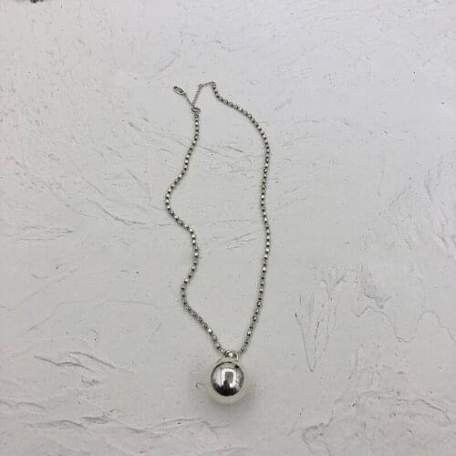 Retro Round Ball Clavicle Chain Necklace Fashion Simple and Personality Jewelry For Women Feature Namour Charm Gift All Seasons