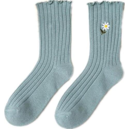 Fashion Candy Colors Wrinkle Cuff Girls Daisy Embroidered Ankle Socks Women Cotton Embroidery Summer Ankle Socks