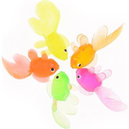4.5cm Kids Toy Plastic Simulation Small Goldfish Soft Rubber Gold Fish Toy For Child Color Random
