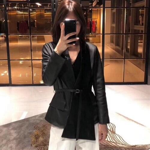 2019 Woman Coats Natural Sheepskin Leather Jackets Female V-Neck Windbreaker Sheepskin Leather Overcoat Leather Belt Decoration