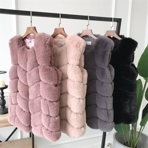 Winter Faux Fox Fur Coats Women 2019 New Long sleeveless Womens Fake Fur Jacket High Quality Pockets Faux Fur Vest Coat