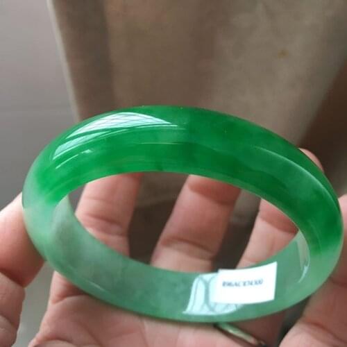 Emerald green bracelet A cargo Jade jade bracelet Emerald female bracelet Boutique >> Green Jade Bracelet
