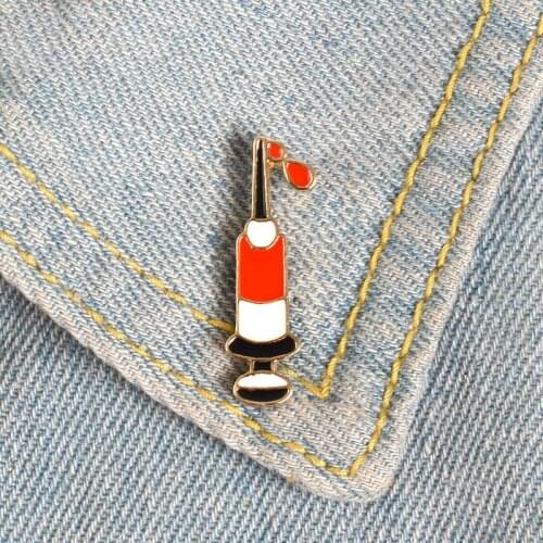 Injection Syringe Brooches Doctor Nurse Brooch Enamel Pins Denim Jackets Collar Badge Button Medical Pin Wholesale Jewelry Gift