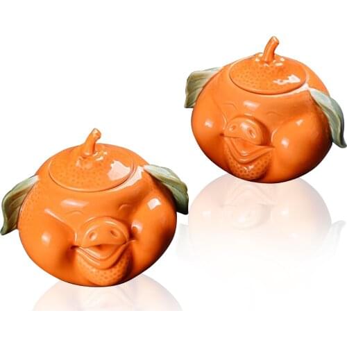 Jingdezhen Ceramic modern mini pig orange tea pot small creative sealed tea pot ornament