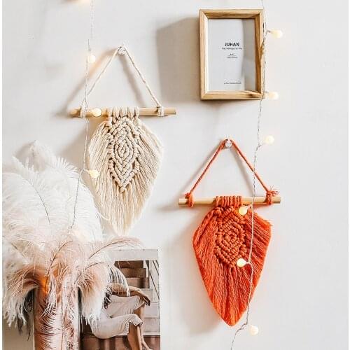 Wall Tapestry Leaf-Shaped Hanging Pendants Decorative Ornaments for Home Coffee Shop Beige/Orange