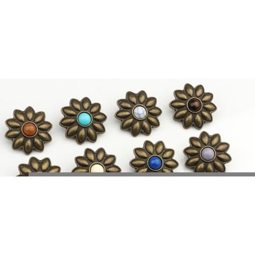 3pcs/lot 28MM Fashion Zinc Alloy Charms Decorative Concho Button Bronze Flowers Pendant For DIY Jewelry Accessories