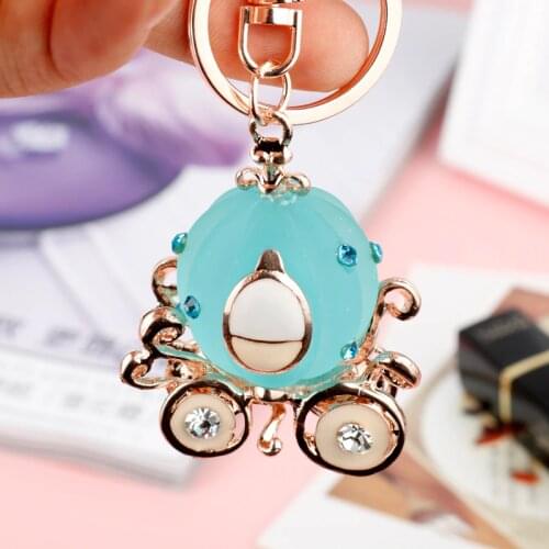 Dongsheng Wholesale 12pcs Cinde rella Pumpkin Carriage Keychain for Wedding Favors And Gifts Wedding Souvenirs Wedding Suppliess