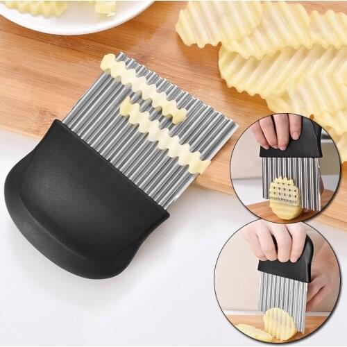 Multifunctional Stainless Steel Wave Knife Kitchen Spike Potato Fries Slicer Kitchen Vegetable Slicer With Non-Slip Handle