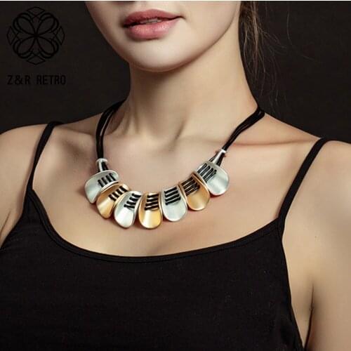 Trend Choker Collar Necklace Jewelry for Women Chains Around the Neck Vintage Suspension Pendants Gothic Accessories to Wedding