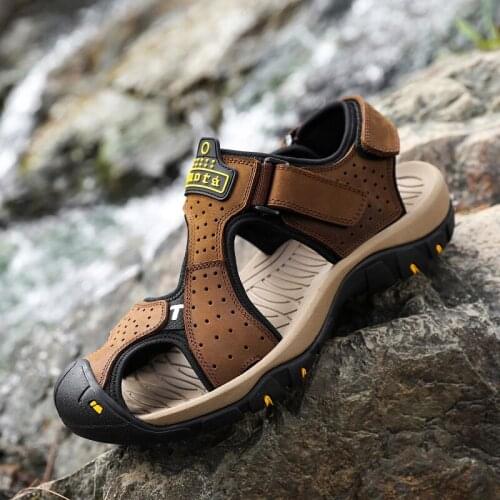 Mens Sandals Summer Genuine Leather Classical Roman Slippers Breathable Hiking Trekking Casual Slip-on Beach Slippers for Men