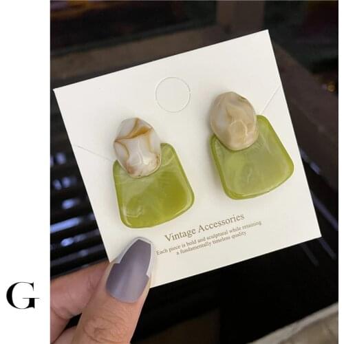 GHIDBK Vintage Matcha Green Earrings For Women Geometric Green Color Resin Stud Earrings Fashion Irregular Textured Jewelry