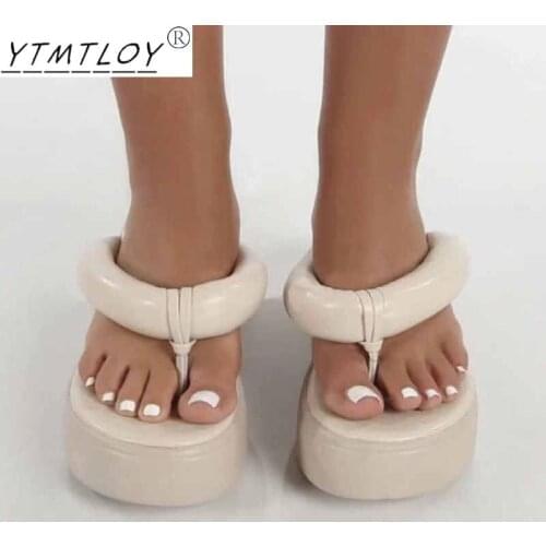 2022 Brand Design Ladies Flip Flops High Quality Soft Bottom Summer Beach Slippers Ladies Casual Home Slippers Sandals