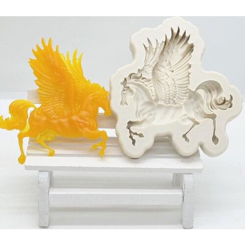 3D Horse Silicone Cake Molds For Baking Bakeware Pegasus Silicone Mould For Chocolate Clay Fondant Cake Decorating Tools M1047