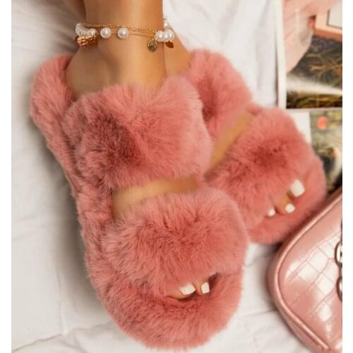 Indoor Women Fur Slippers Fluffy Soft Furry Slides Thick Flats Heel Non Slip House Shoes Ladies Luxury Design Footwear Whosale