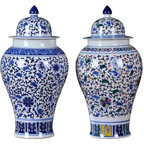 Jingdezhen Antique Blue And White Porcelain Temple Jar Ceramic Ornaments Large Size Storage jar Chinese Home Decor Ceramic jar