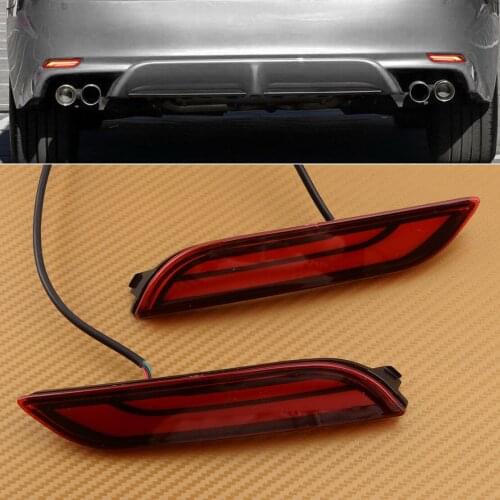 1 Pair 8191006070 Car LED Rear Bumper Reflector Tail Brake Stop Light Turn Signal Lamp DRL Fit for Toyota Camry 2018 - 2020 12V