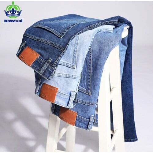 2021 Spring Summer Mens Stretch Light Blue Jeans Fashion Cotton Slim Fit Pants Casual Korean Style Streetwear Denim Trousers 28