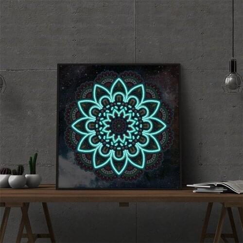 HUACAN 5D Diamond Painting Luminous Painting Special Shaped Craft Kit Sale Diamond Embroidery Animal Handmade Gift Home Decor