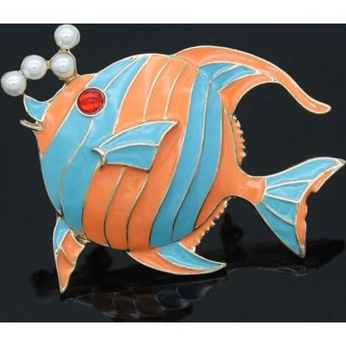 2018 Fashion Jewelry New Korean Cute Enamel Pins Metal Pearl Crystal Carp Brooch Broches Vintage Animal Fish Brooches For Women